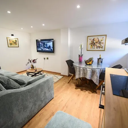 Apartman Maja *